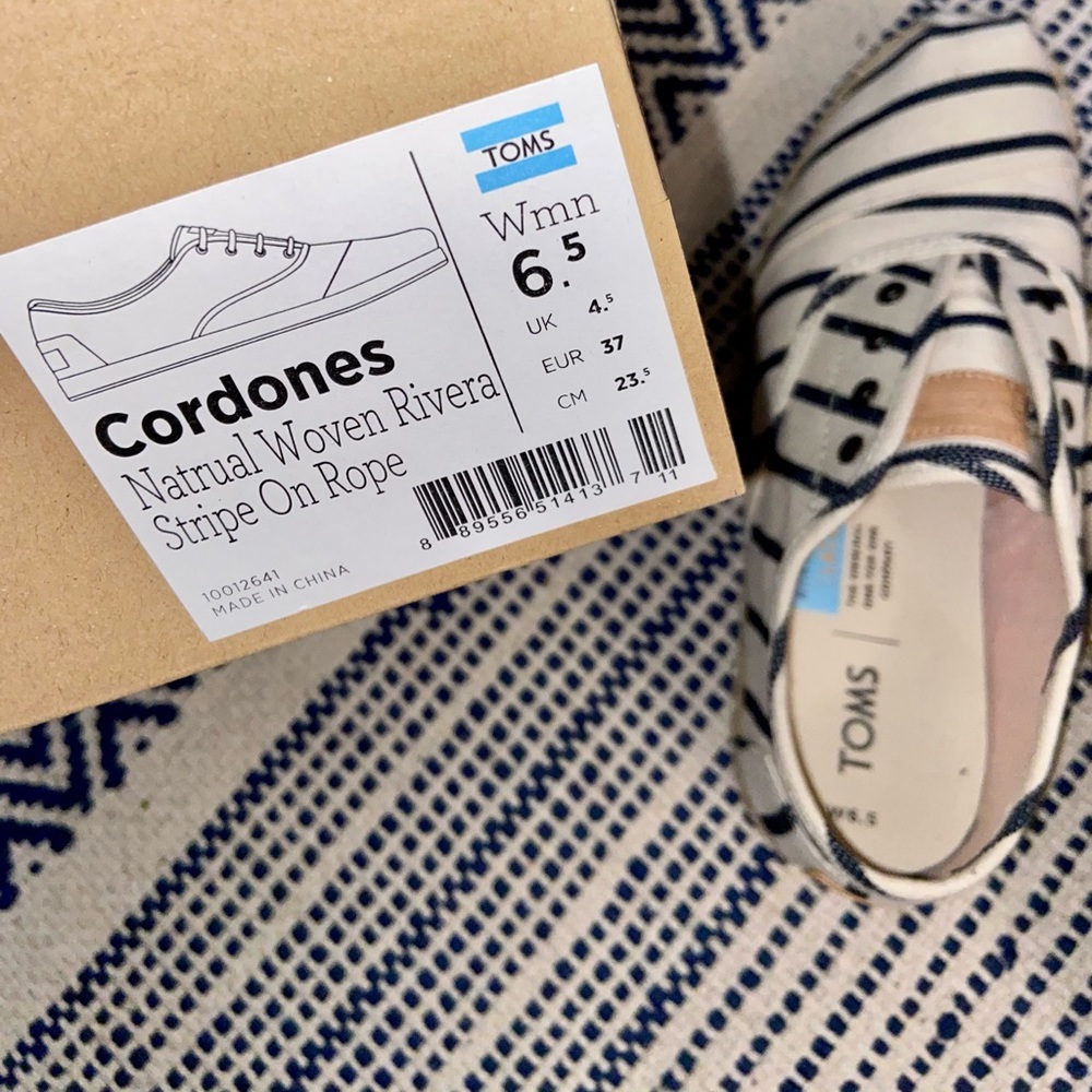 TOMS Stripes Espadrilles
